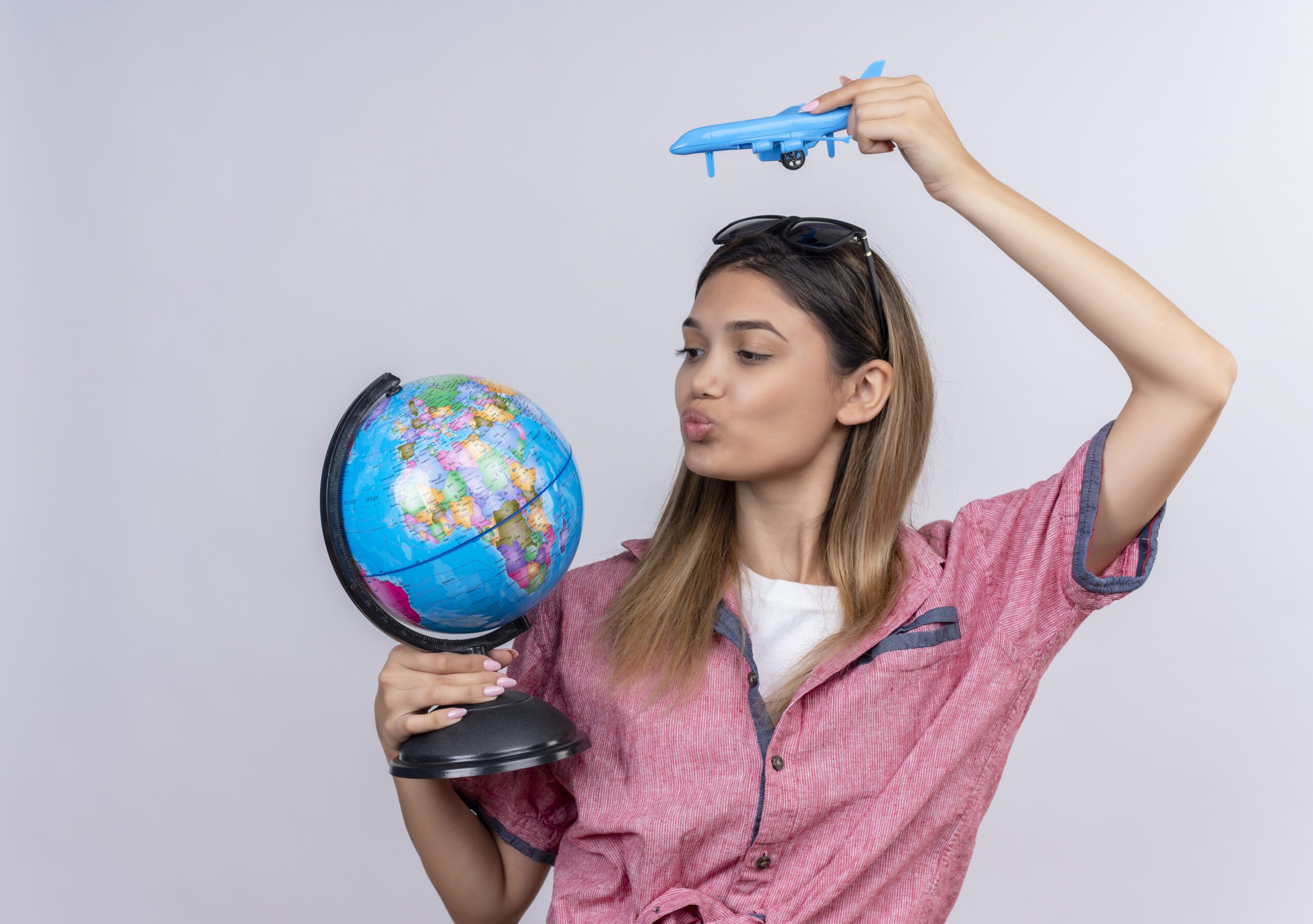 How to Navigate the Path to Studying Abroad